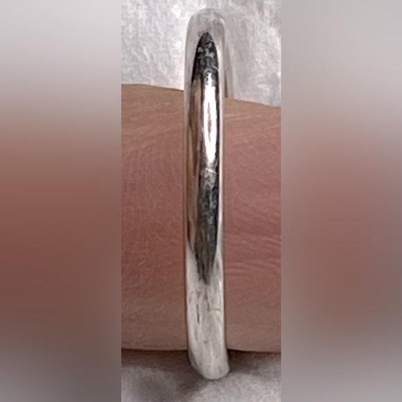 18K White Gold Comfort Stack Ring - Picture 3 of 5